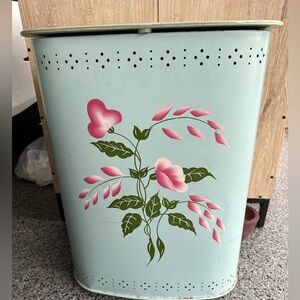 VTG Mid Century MCM Blue Hand Painted Floral Metal Laundry Clothes Hamper 60’s